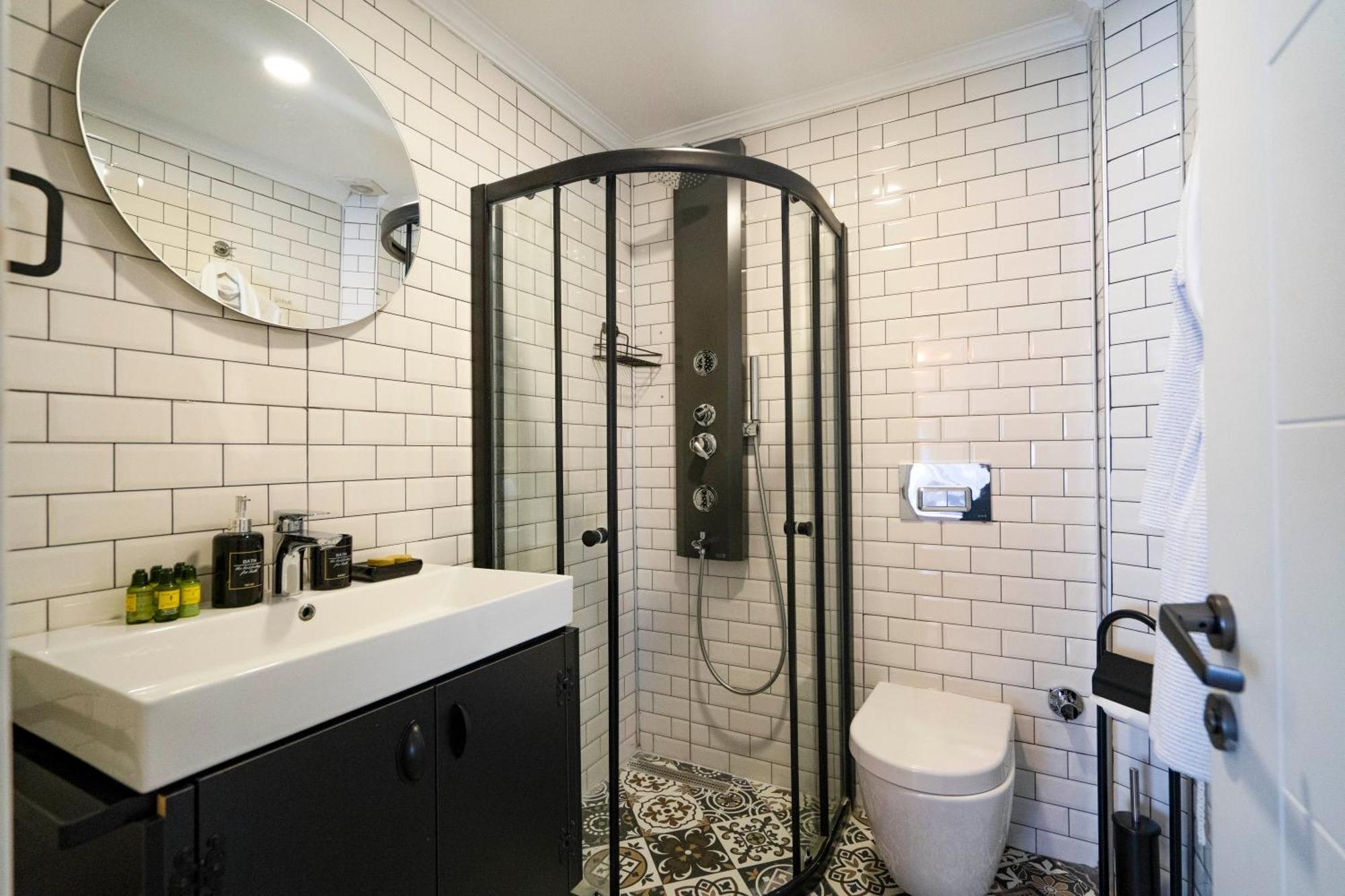Çeşme Lulu Inn Hotel מראה חיצוני תמונה